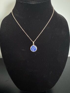 Pisces Zodiak Gold-Tone Blue Constellation Pendant Necklace
